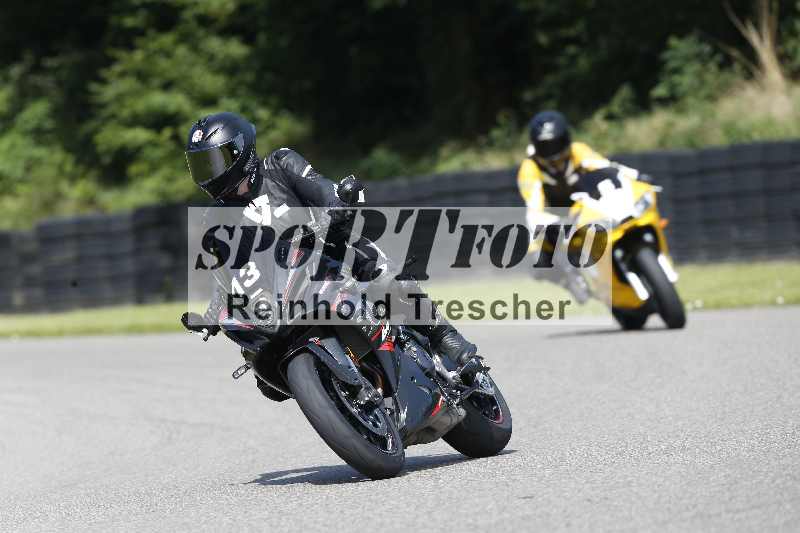 Archiv-2025/42 07.08.2025 Peter Studer Girls Day ADR/Gruppe pink/13